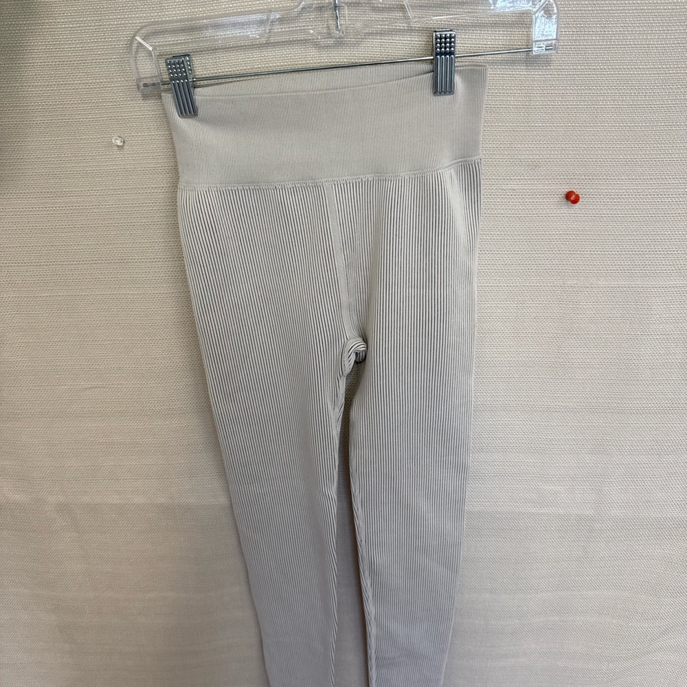 Calvin Klein Performance Striped Gray Leggings - Picture 2 of 2